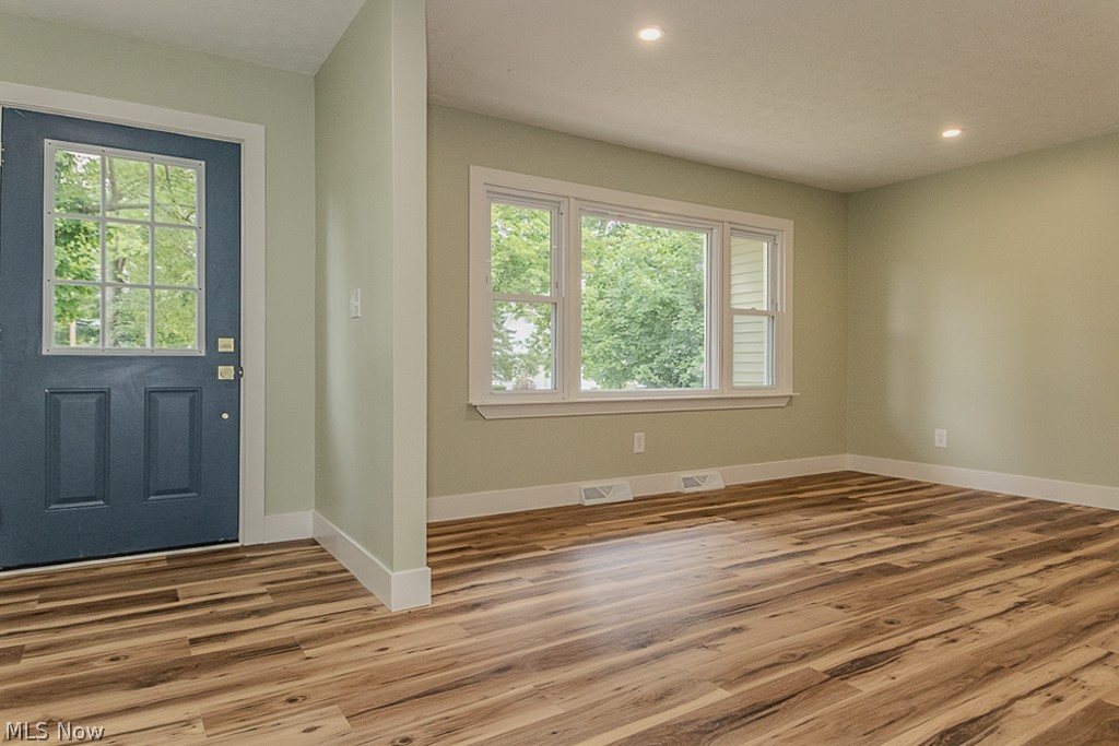 1729 Falkirk Road Madison, OH 44057 - Photo 5 of 41 Gallery Image 5