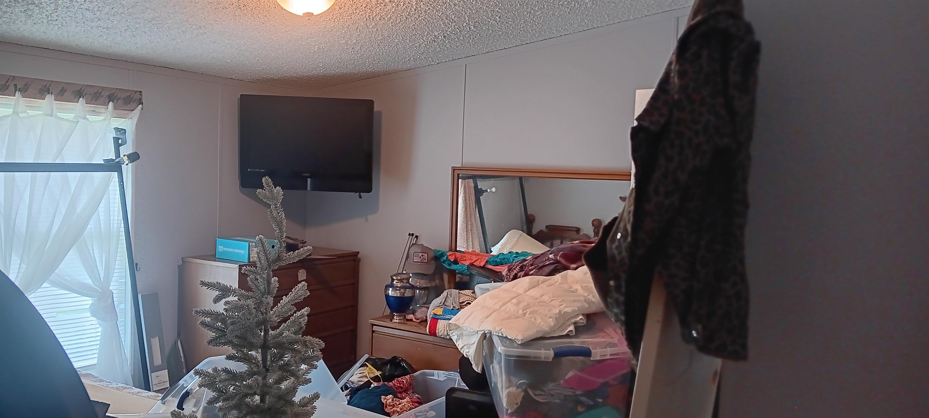 100 Academy Road Pulaski, TN 38478 - Photo 11 of 36 Bedroom featuring a textured ceiling