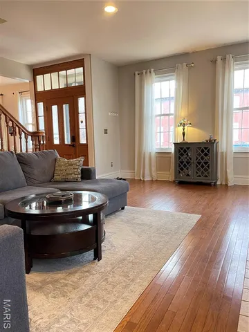 $330,000 | 7016 Michigan Avenue, St. Louis, MO 63111