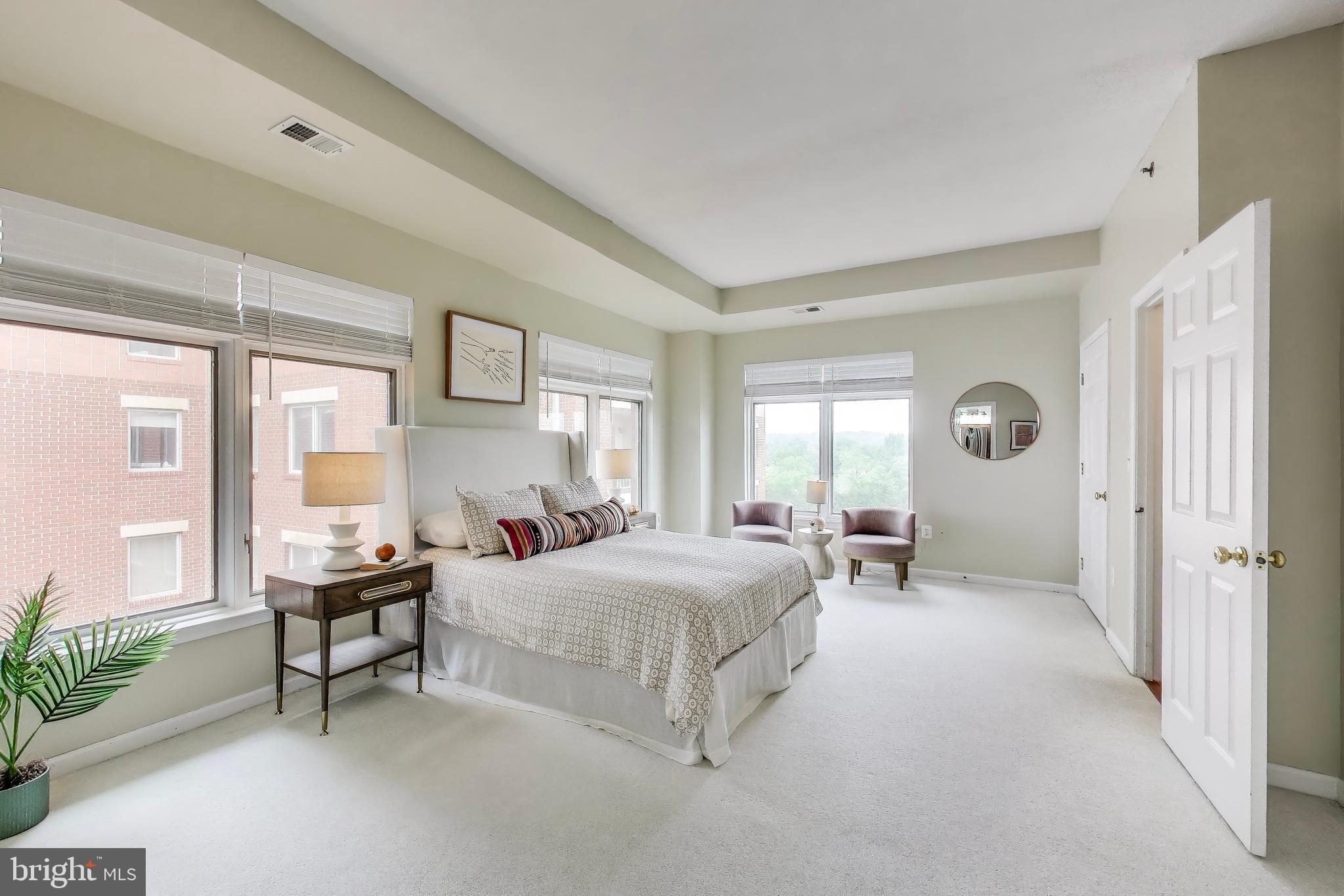 545 East Braddock Road, Unit 608 Alexandria, VA 22314 - Photo 11 of 24 Primary bedroom