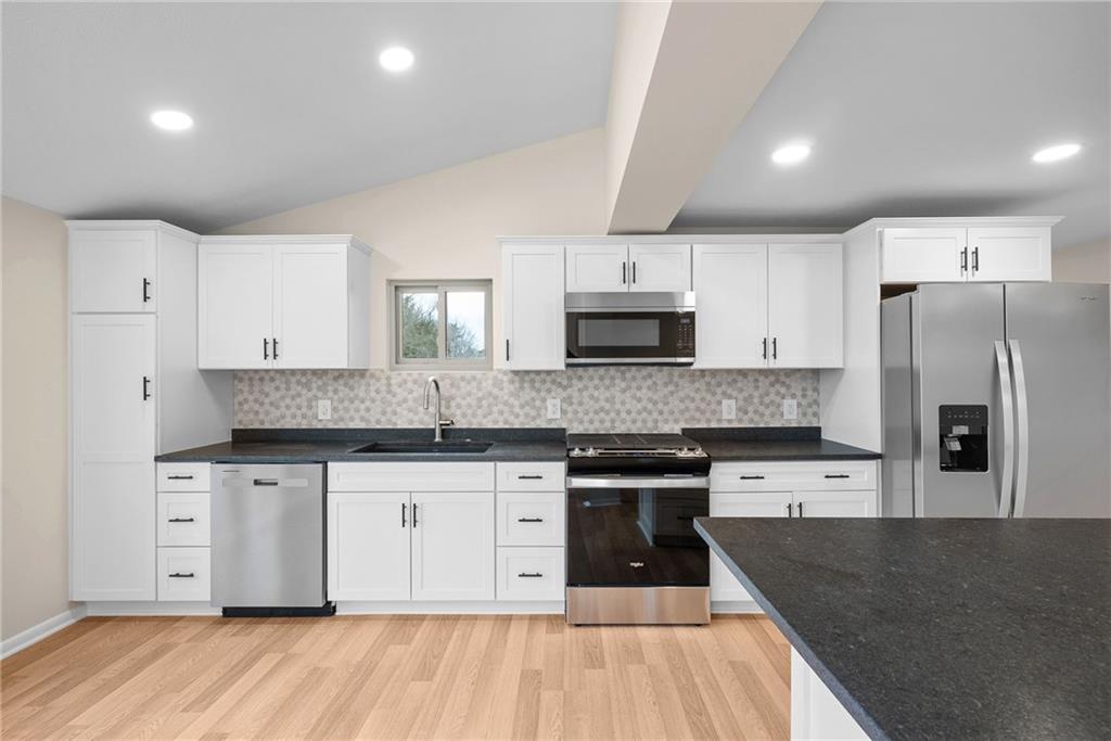 26 Seneca Road Pittsburgh, PA 15241 - Photo 2 of 49 Gallery Image 2