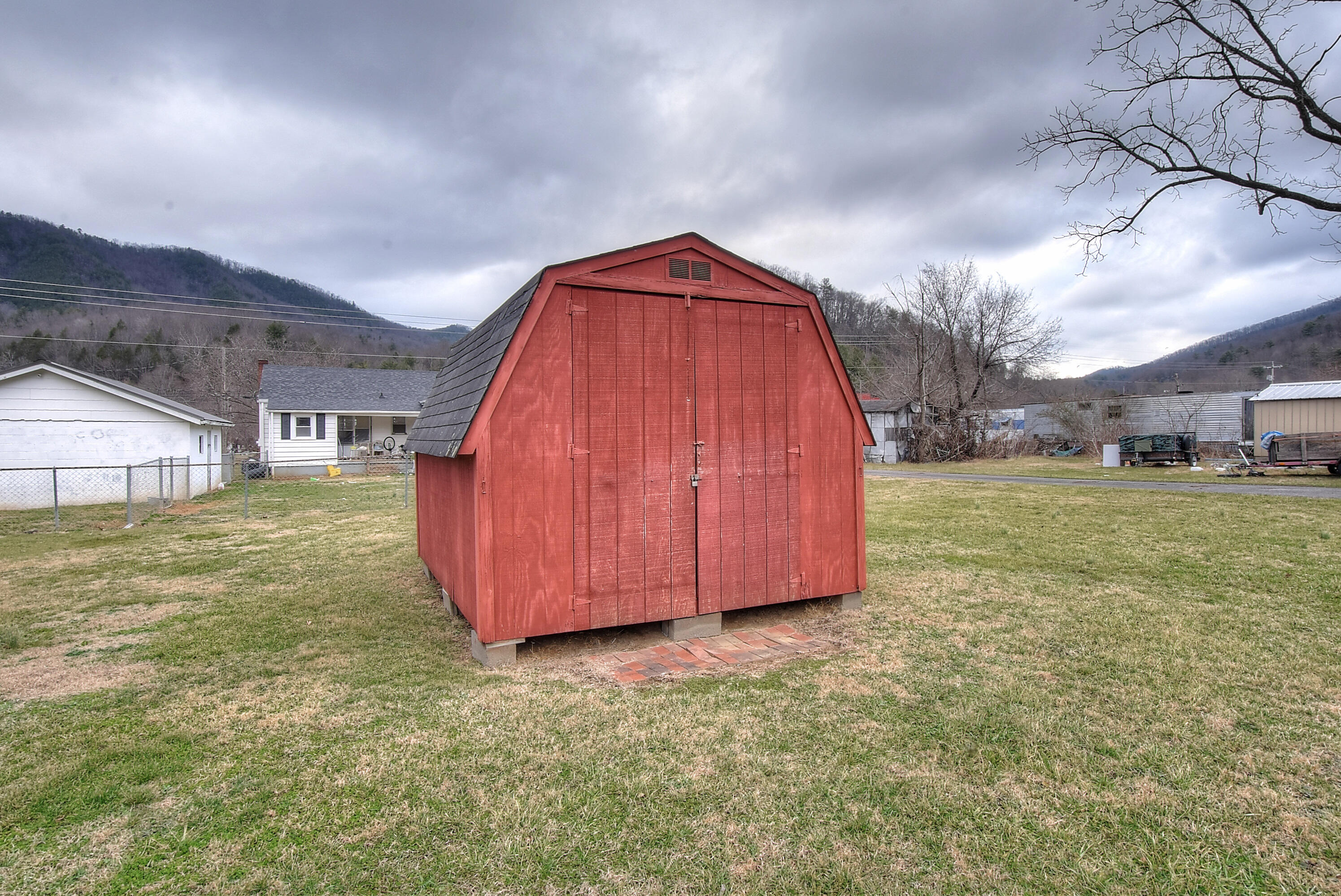 129 Dennis Cove Road Hampton, TN 37658 - Photo 25 of 25 DSC_0184_5_6_7_8_9