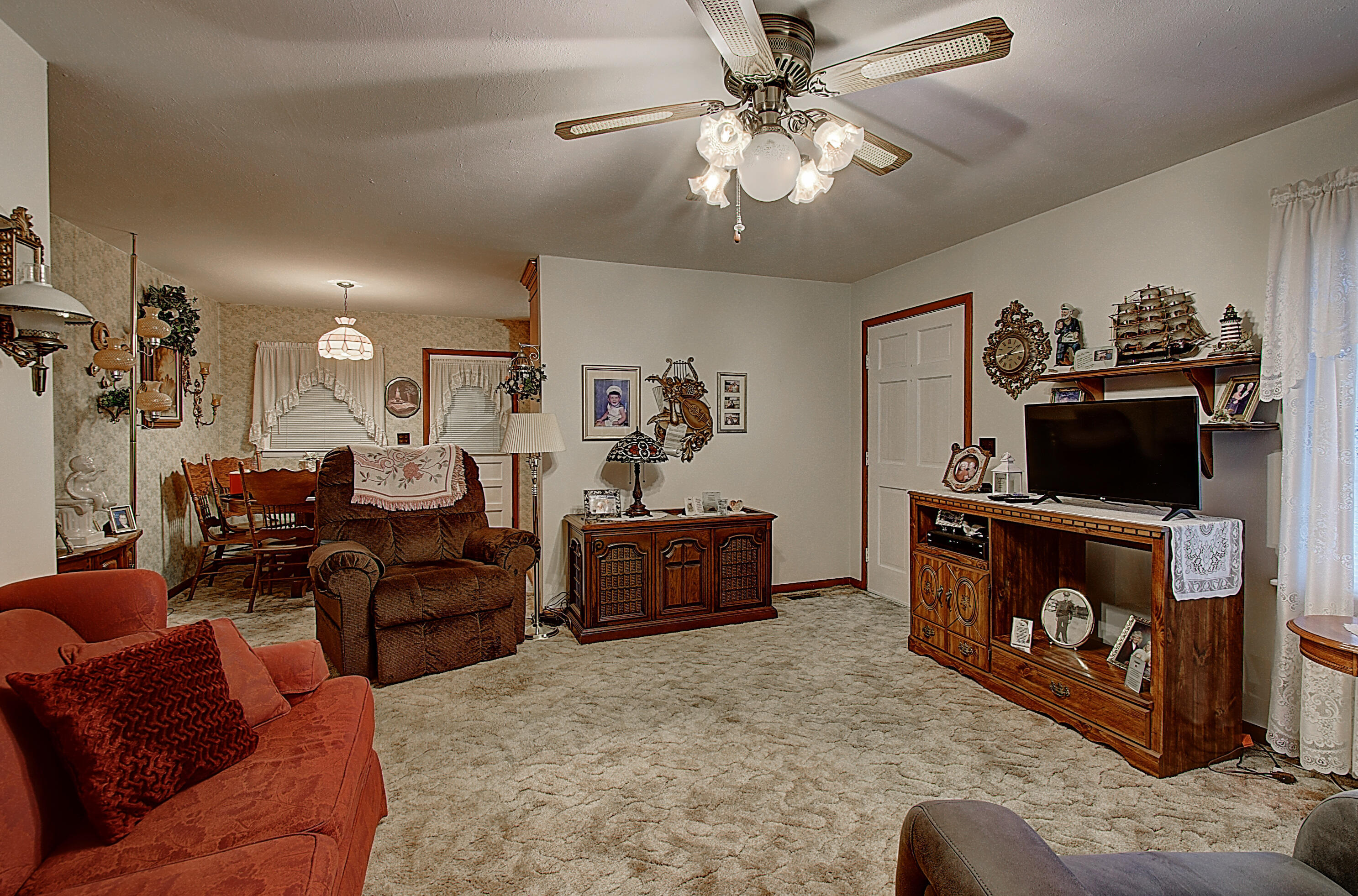 129 Dennis Cove Road Hampton, TN 37658 - Photo 9 of 25 DSC_0019And8more_1