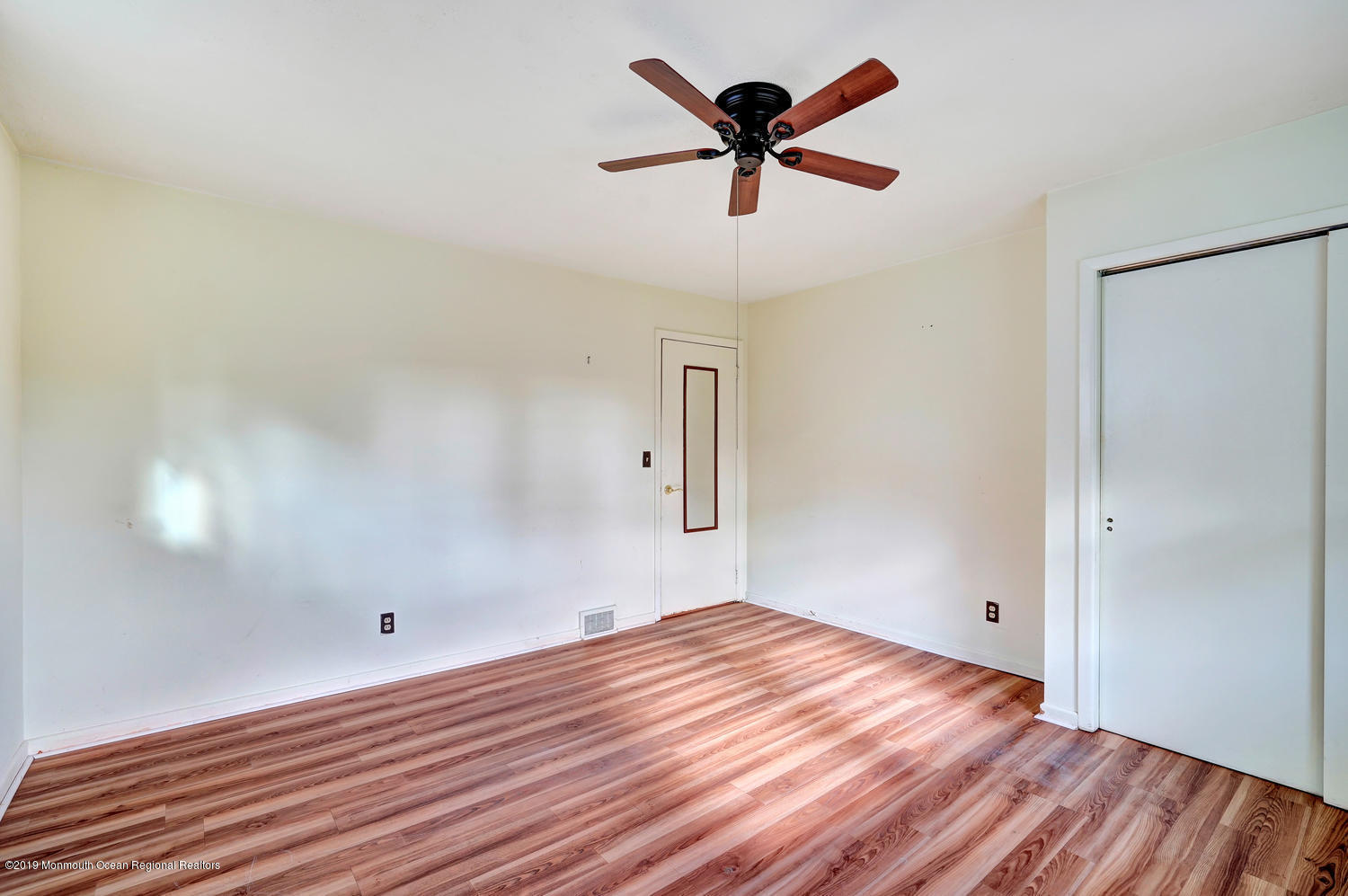150 Valley Road Neptune Township, NJ 07753 - Photo 46 of 70 150 Valley Rd Neptune City NJ-large-039-