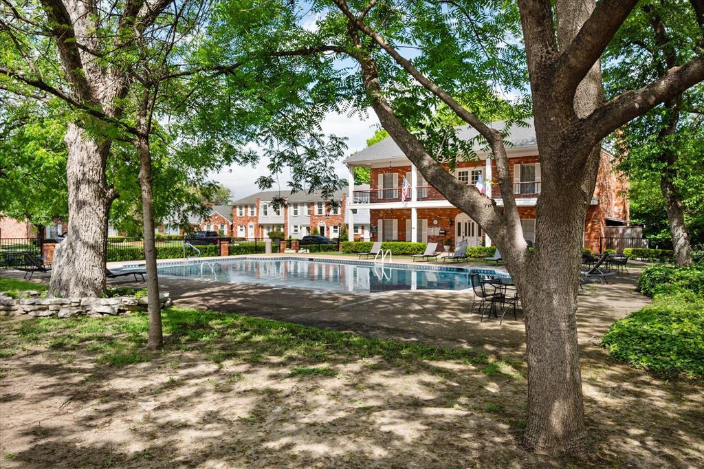 1229 Roaring Springs Road Fort Worth, TX 76114 - Photo 30 of 36