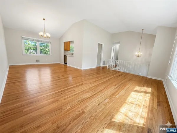 $4,500 | 11 North Middletown Road, Montvale, NJ 07645