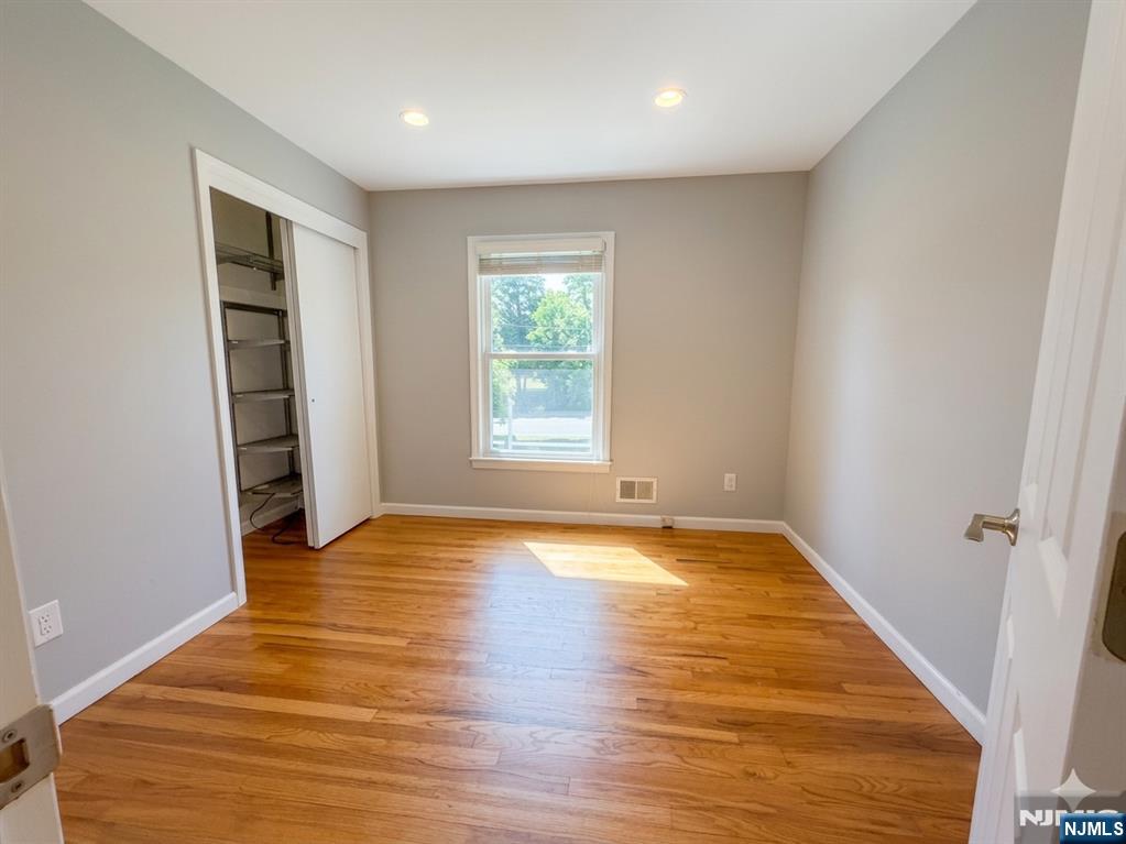 11 North Middletown Road Montvale, NJ 07645 - Photo 6 of 11