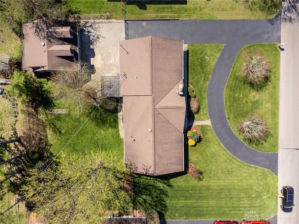 1030 East Rahn Road Dayton, OH 45429 - Photo 4 of 36 Gallery Image 4