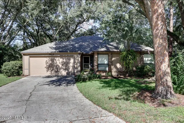 $2,145 | 4819 Wethersfield Place West, Jacksonville, FL 32257