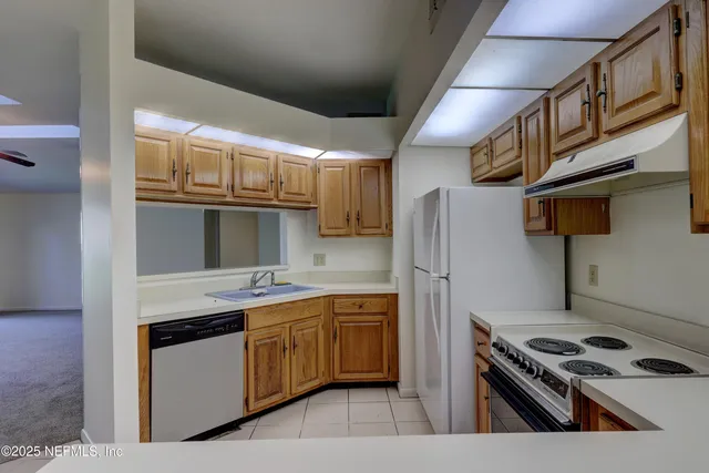 $2,145 | 4819 Wethersfield Place West, Jacksonville, FL 32257