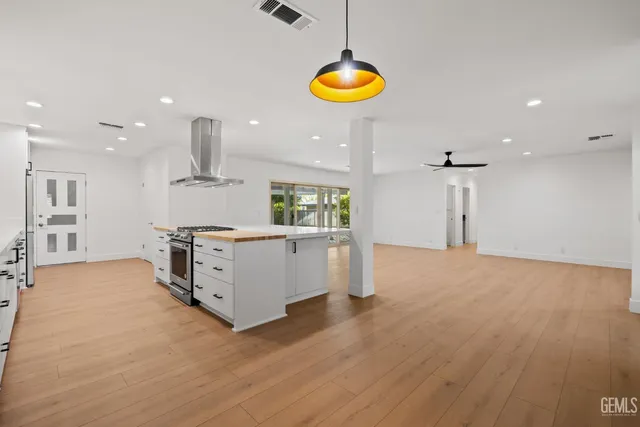 $470,000 | Undisclosed Address, Bakersfield, CA 93301