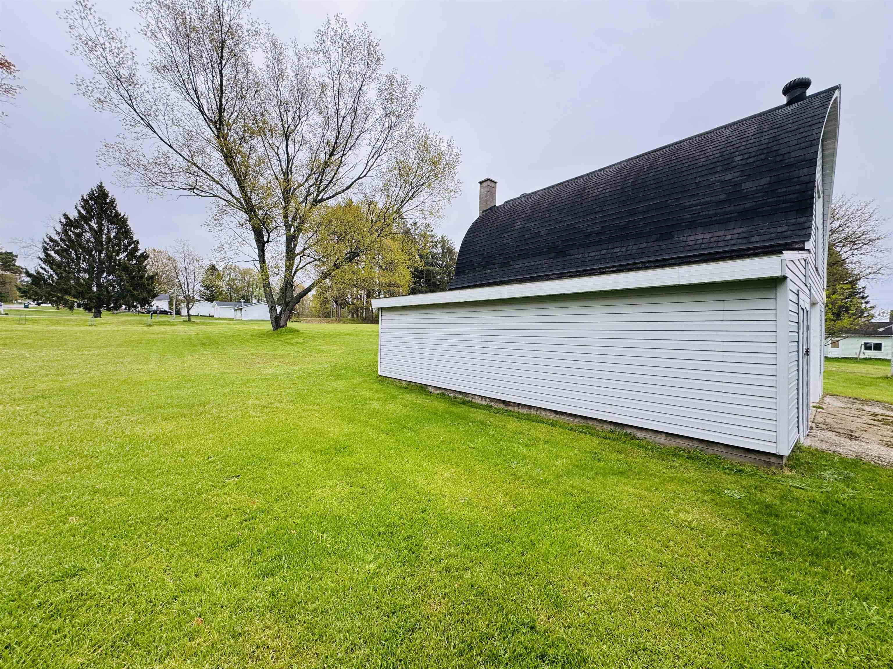 408 Garfield Street Luther, MI 49656 - Photo 11 of 51