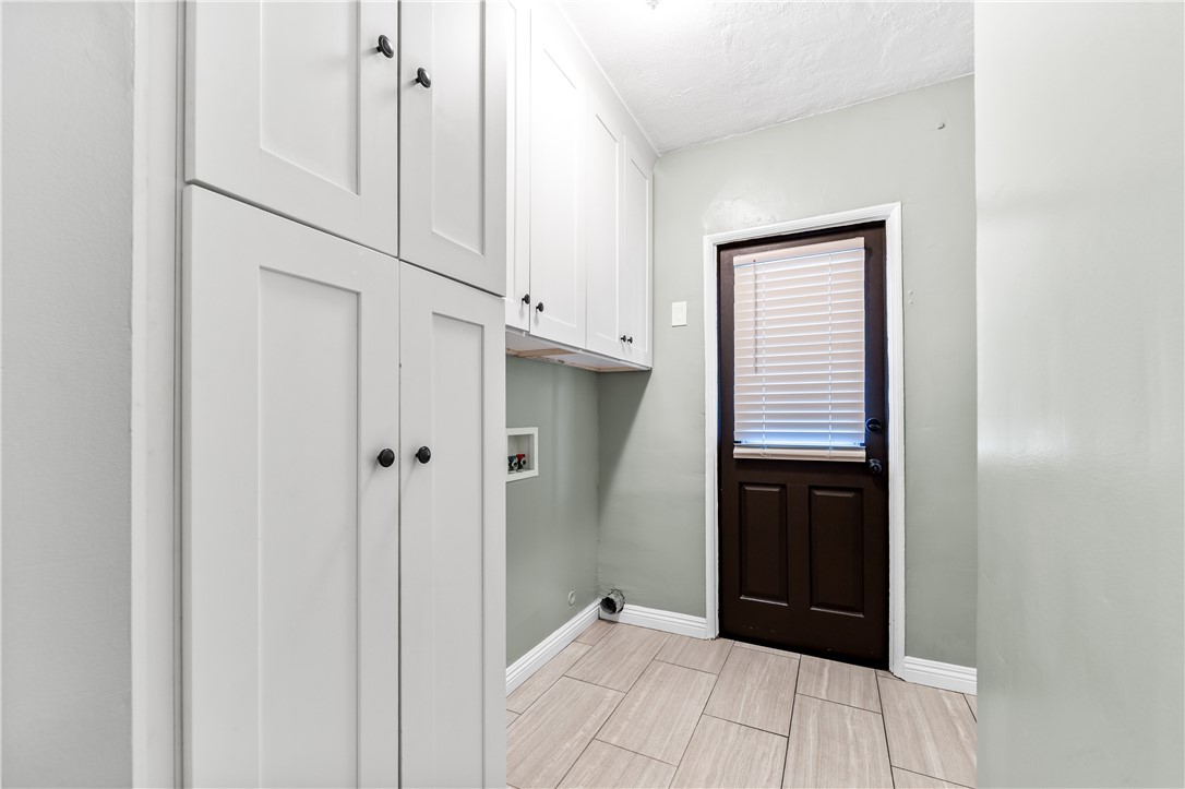 2109 Chestnut Avenue Long Beach, CA 90806 - Photo 18 of 32 a view of an empty room