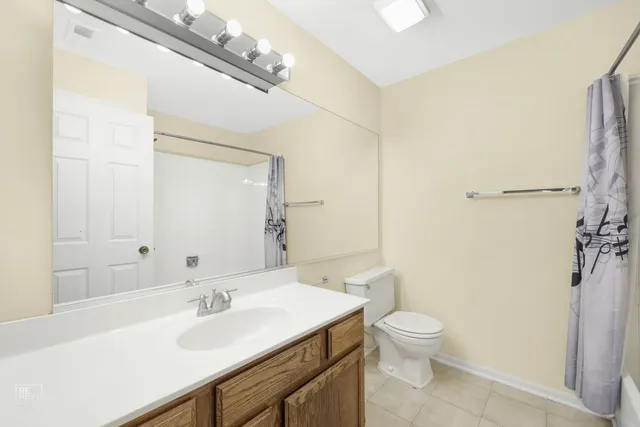 $2,495 | 1081 Courtland Drive, Unit 1081, Buffalo Grove, IL 60089