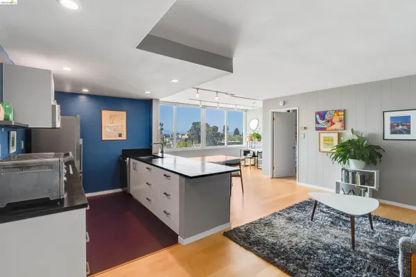 $499,000 | 2550 Dana Street, Unit 5F, Berkeley, CA 94704