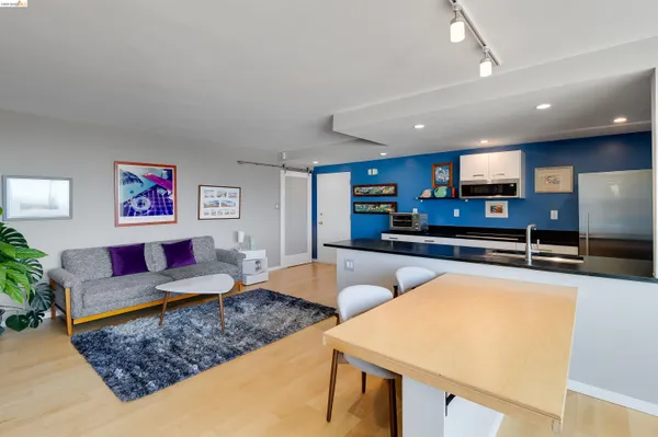 $560,000 | 2550 Dana Street, Unit 5F, Berkeley, CA 94704