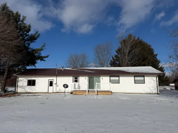 $225,000 | 7858 Birch Drive, Vestaburg, MI 48891