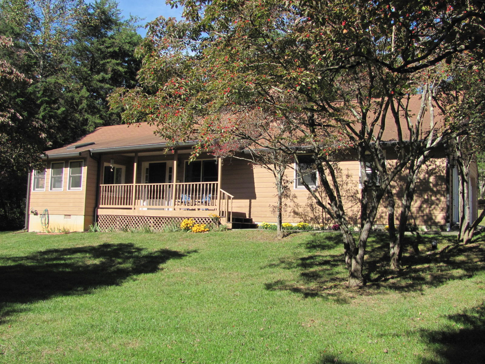 1947 Timber Ridge Buchanan, VA 24066 - Photo 1 of 33 Front