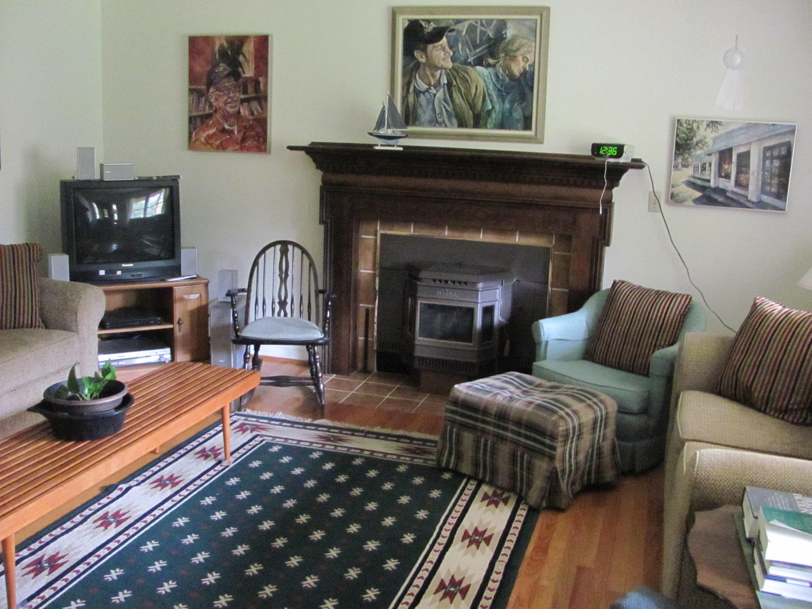 1947 Timber Ridge Buchanan, VA 24066 - Photo 4 of 33 Living Room