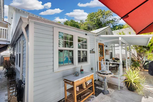 $1,170,000 | 1016 Varela Street, Unit REAR, Key West, FL 33040