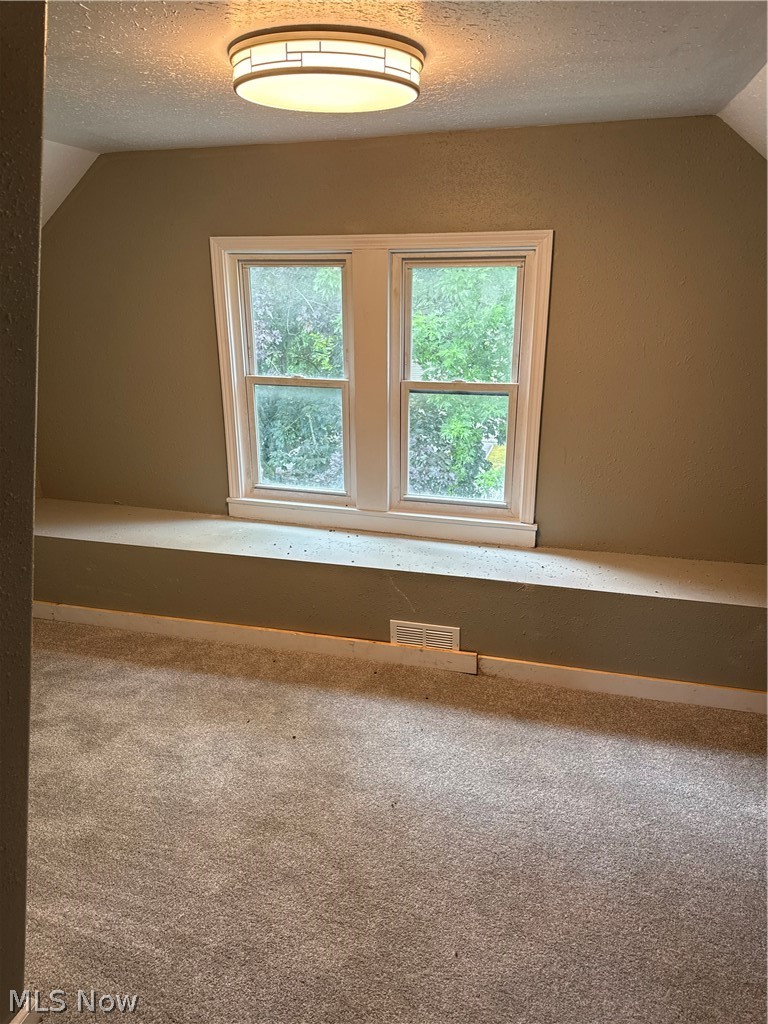 182 Elm Street Struthers, OH 44471 - Photo 9 of 18 THIRD FLOOR OFFICE OR PLAY ROOM