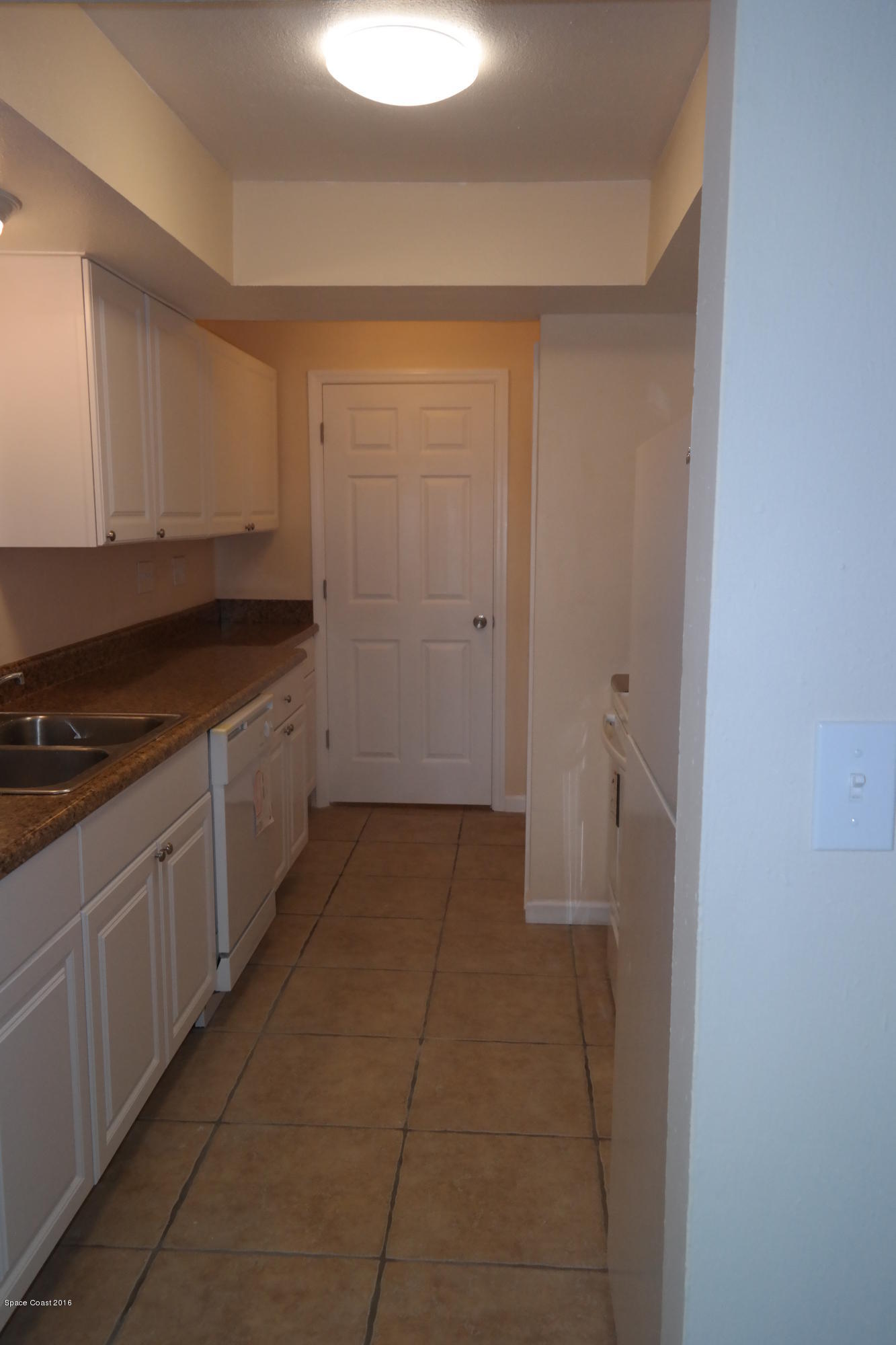 984 Kings Post Road Rockledge, FL 32955 - Photo 17 of 29 Kitchen