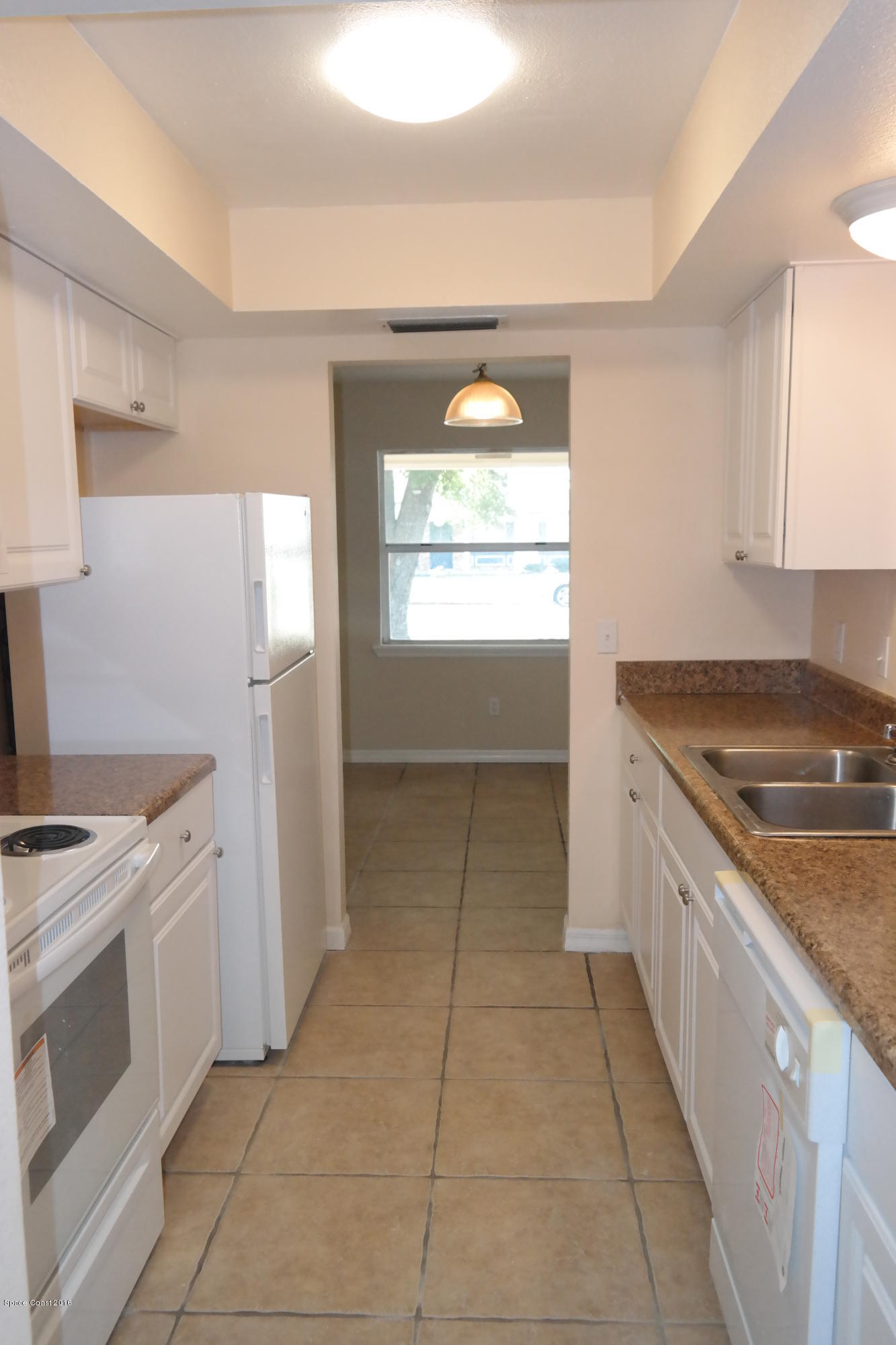 984 Kings Post Road Rockledge, FL 32955 - Photo 21 of 29 Kitchen
