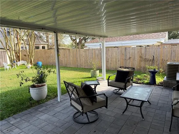 $2,100 | 93 Berkley Avenue, Harahan, LA 70123