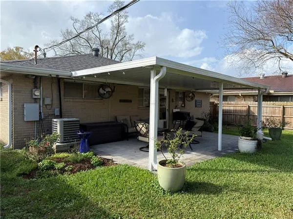 $2,100 | 93 Berkley Avenue, Harahan, LA 70123