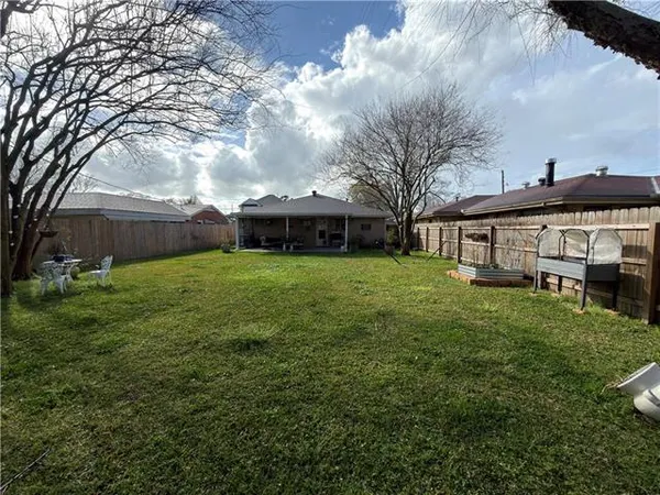 $2,100 | 93 Berkley Avenue, Harahan, LA 70123