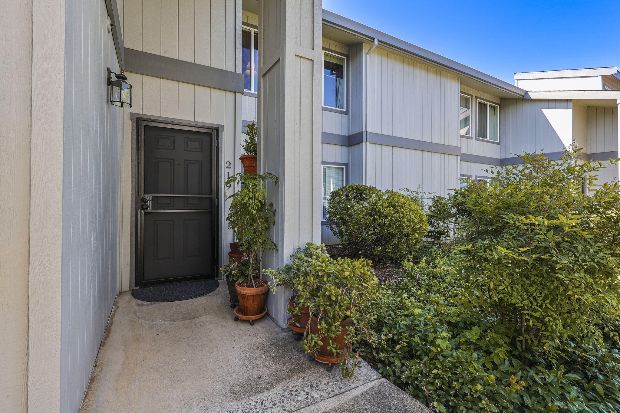 444 Ridgecrest Trail, Unit 219 Redding, CA 96003 - Photo 33 of 36 Balcony