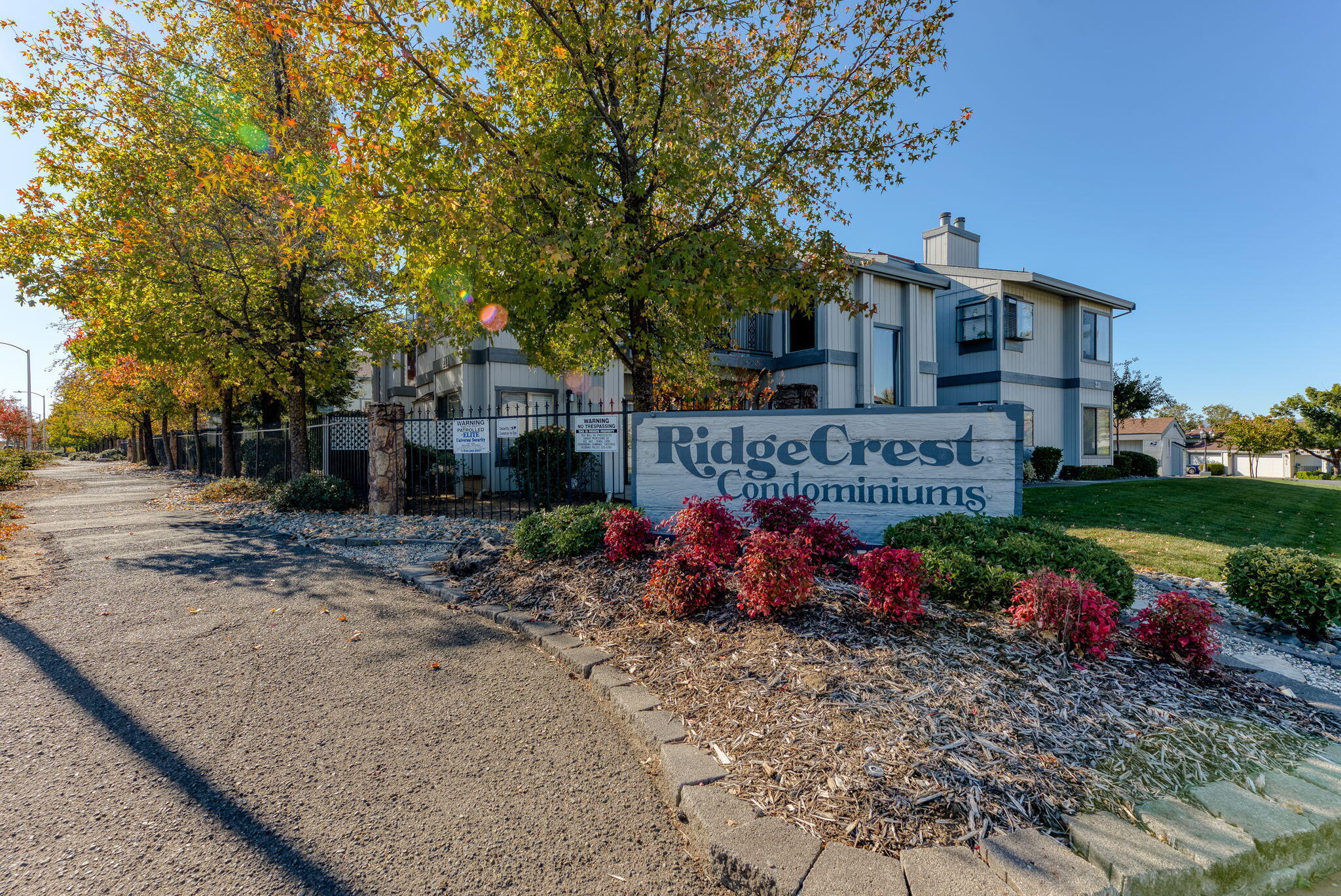 444 Ridgecrest Trail, Unit 219 Redding, CA 96003 - Photo 35 of 36 Entrance