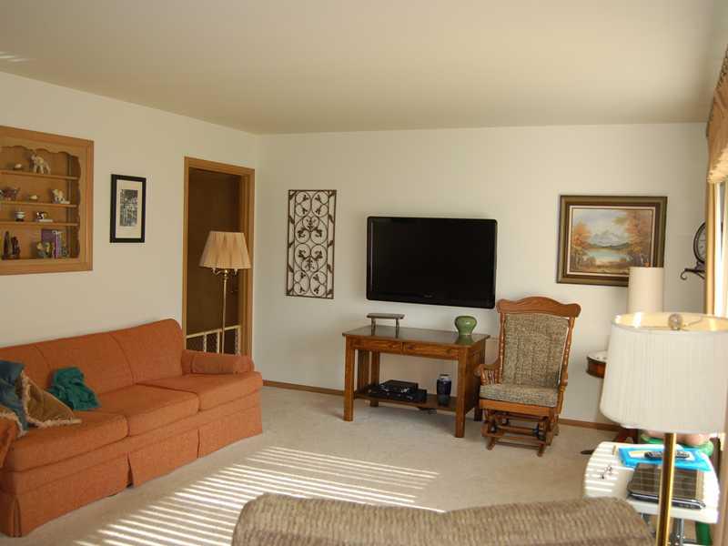 1332 North Audubon Road Indianapolis, IN 46219 - Photo 4 of 24 Gallery Image 4
