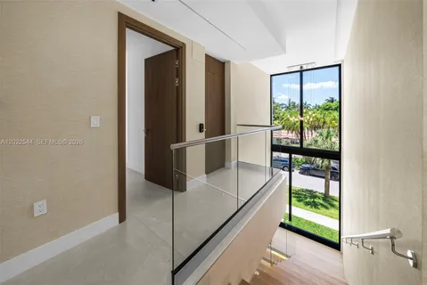 $8,950,000 | 900 Northeast 75th Street, Miami, FL 33138