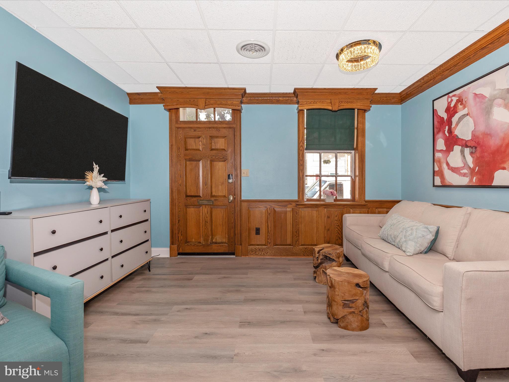 304 West Patrick Street Frederick, MD 21701 - Photo 2 of 26 Living Area