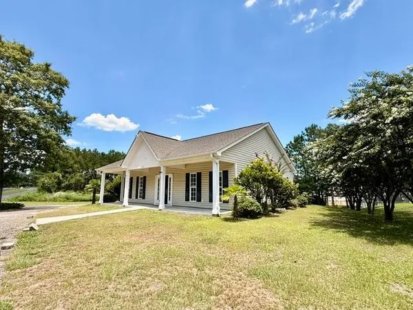 $325,000 | 251 9th Avenue, Aynor, SC 29511