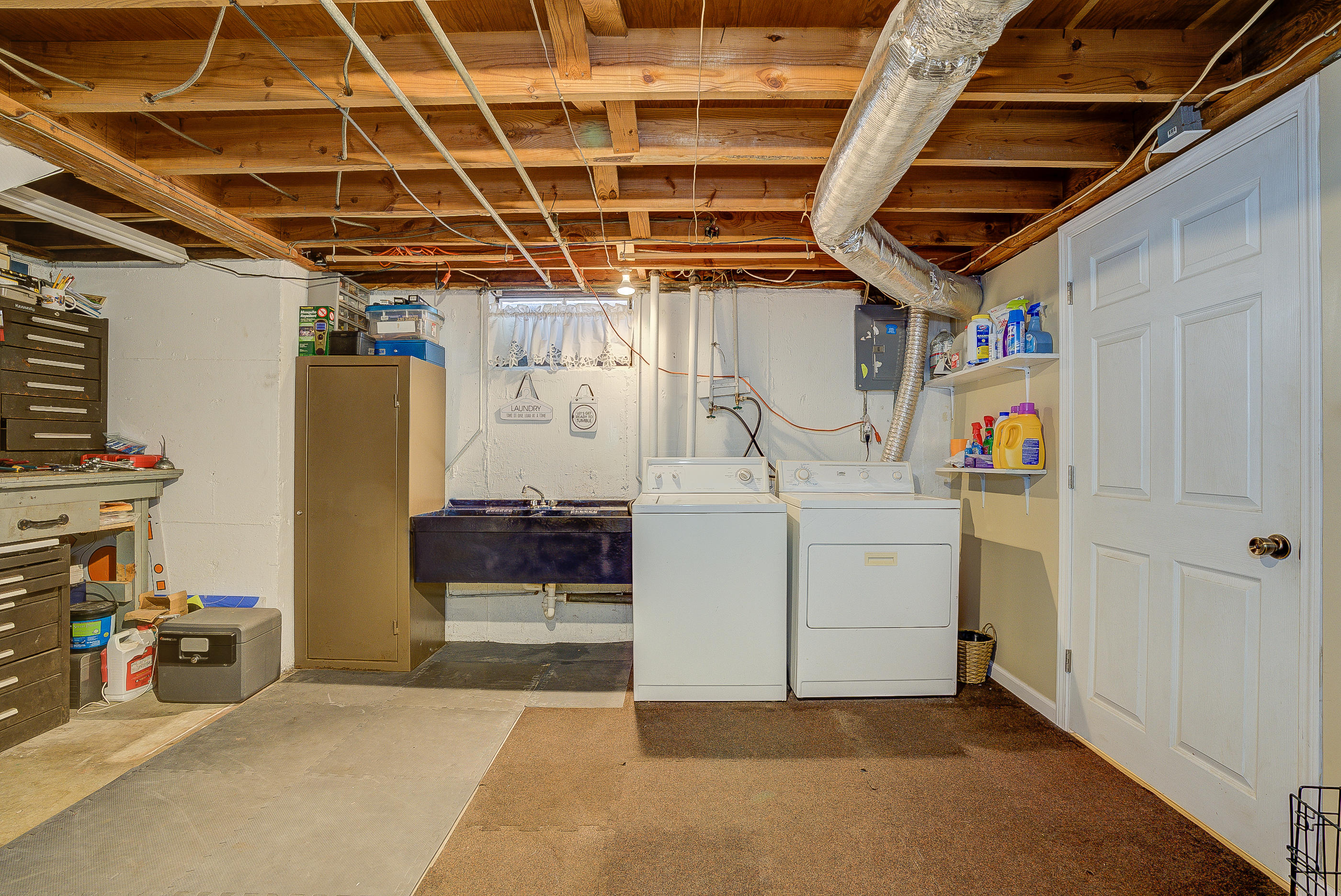 4951 Pomeroy Road Northwest Roanoke, VA 24017 - Photo 19 of 26 71