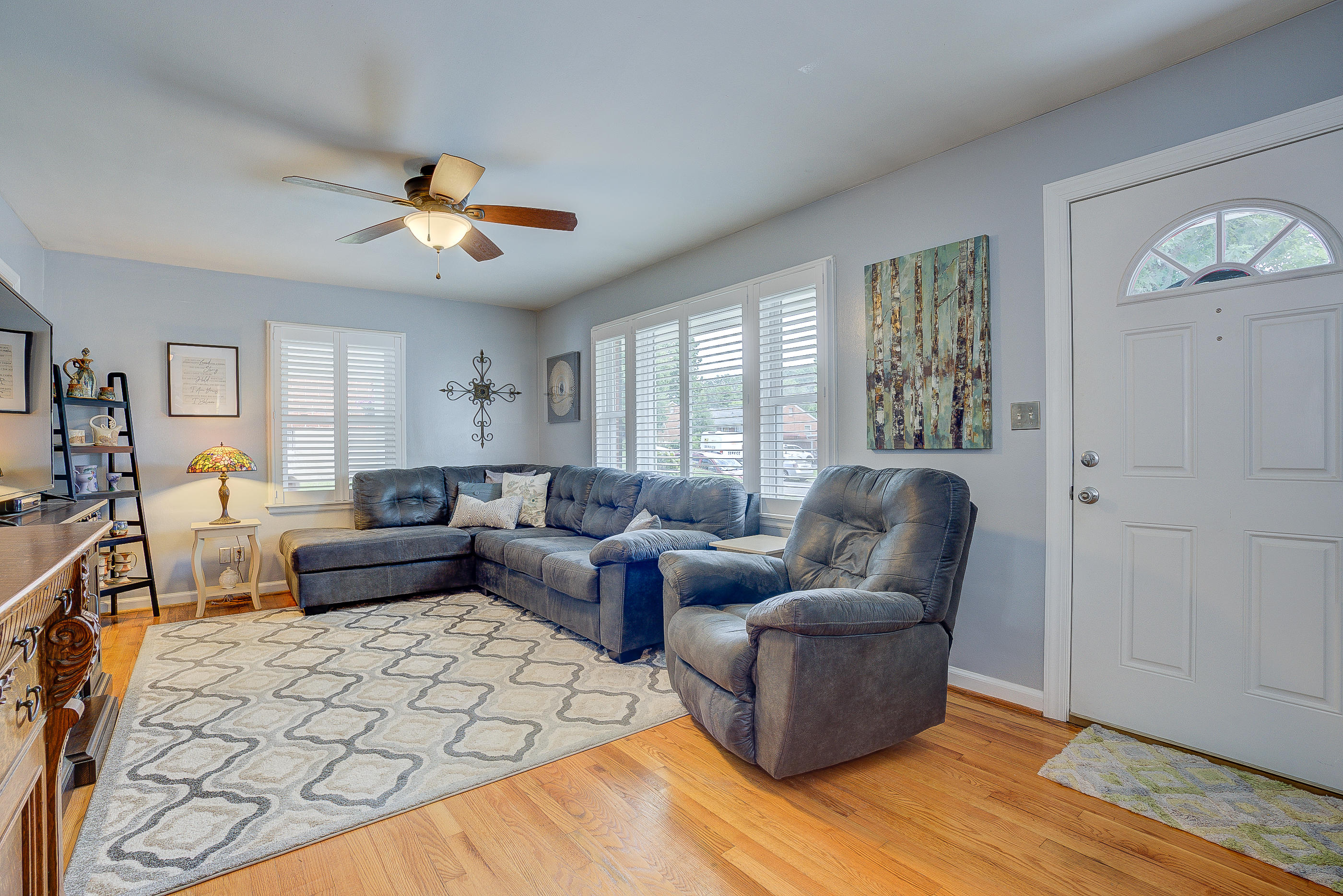 4951 Pomeroy Road Northwest Roanoke, VA 24017 - Photo 4 of 26 55