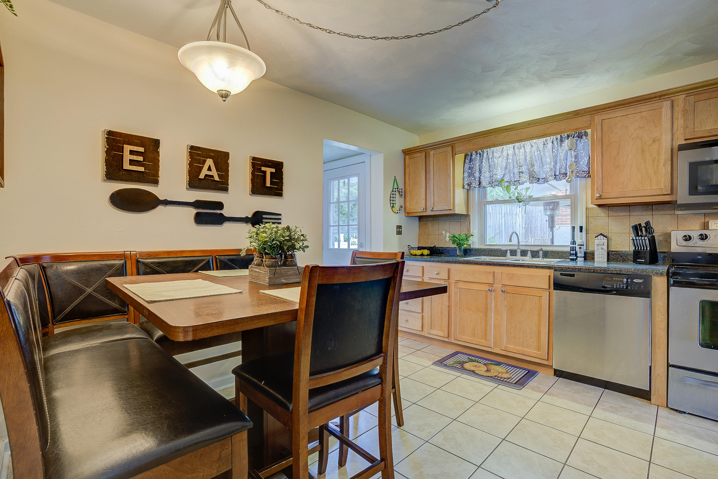 4951 Pomeroy Road Northwest Roanoke, VA 24017 - Photo 8 of 26 42