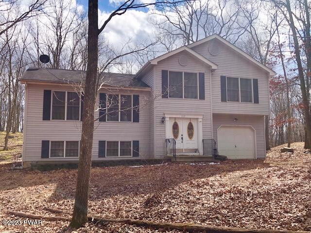 217 Chipmunk Road Bushkill, PA 18324 - Photo 2 of 23 Front of Home