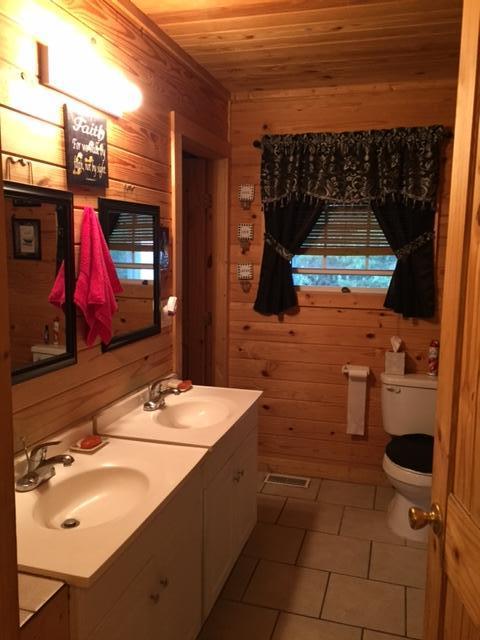 635 Rader Lane Greeneville, TN 37743 - Photo 20 of 24 IMG_2407