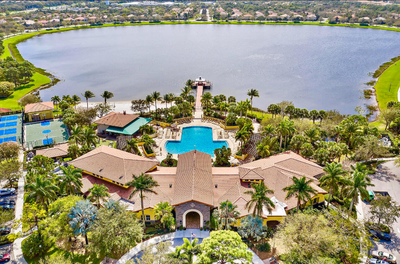 113 Evergrene Parkway, Unit 3A Palm Beach Gardens, FL 33410 - Photo 20 of 35 IMG_9570