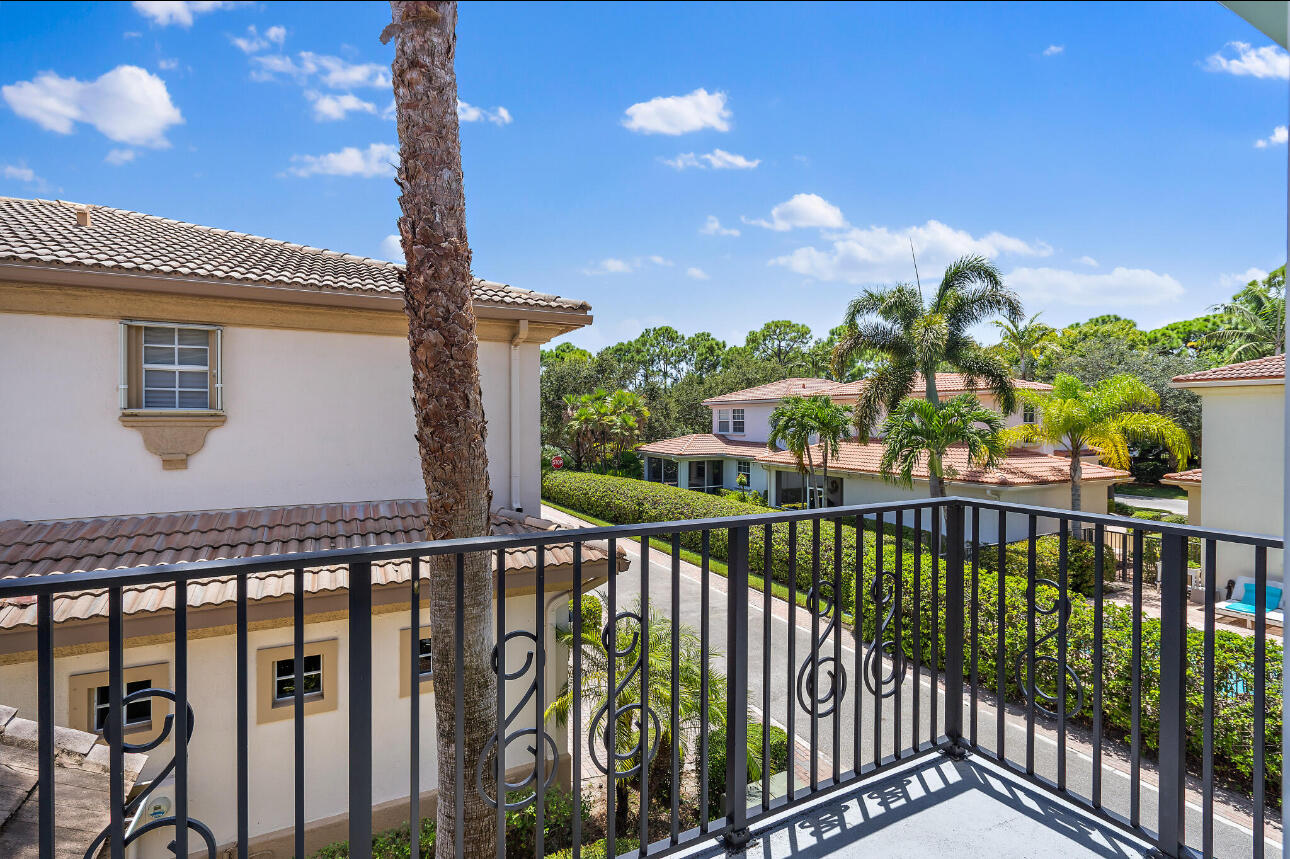 113 Evergrene Parkway, Unit 3A Palm Beach Gardens, FL 33410 - Photo 9 of 35 IMG_9564