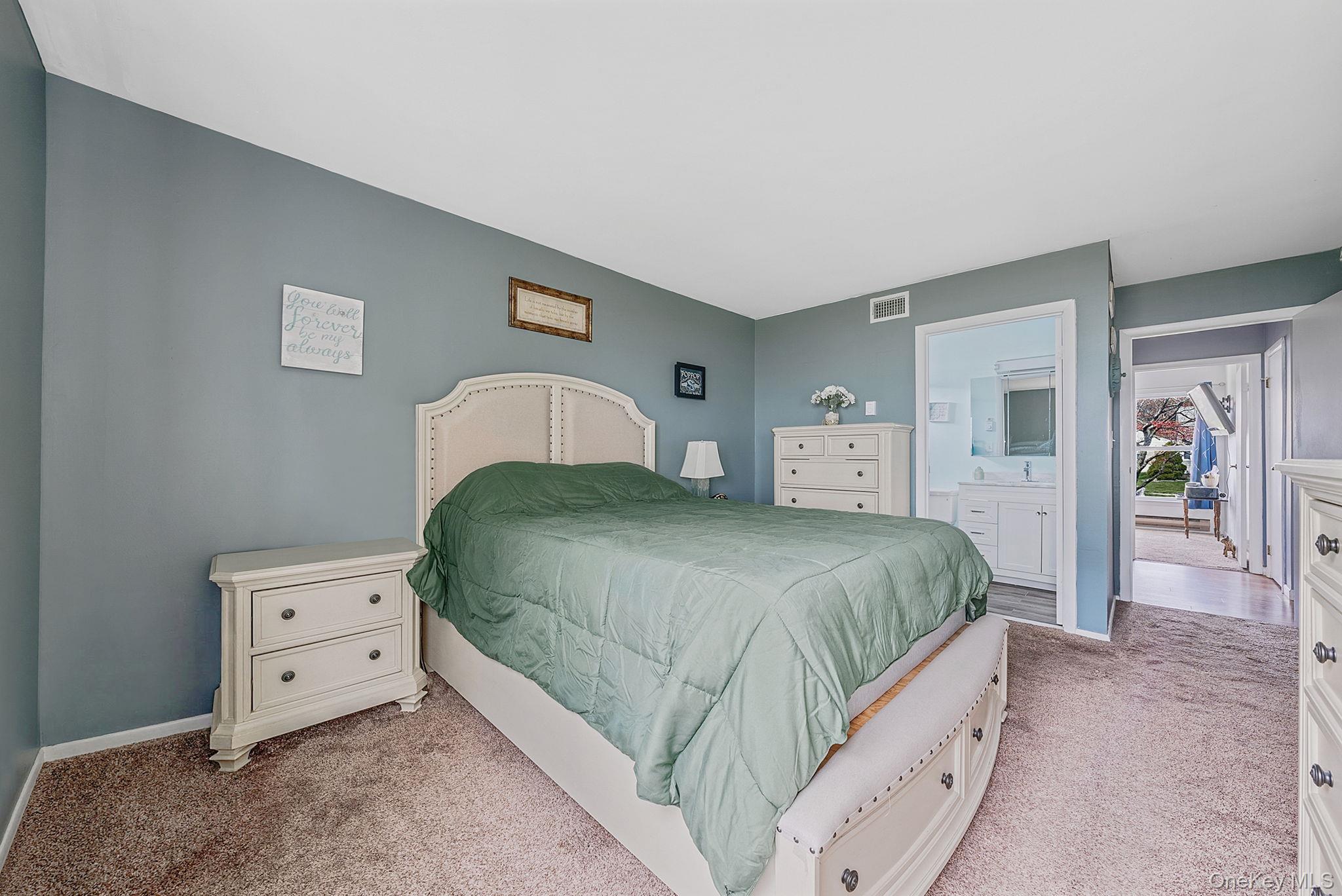1 Avon Court Ridge, NY 11961 - Photo 13 of 18