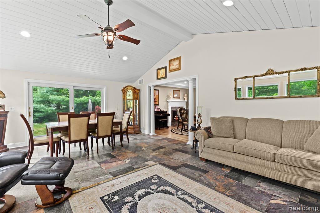 52851 Fairchild Road Chesterfield, MI 48051 - Photo 24 of 70