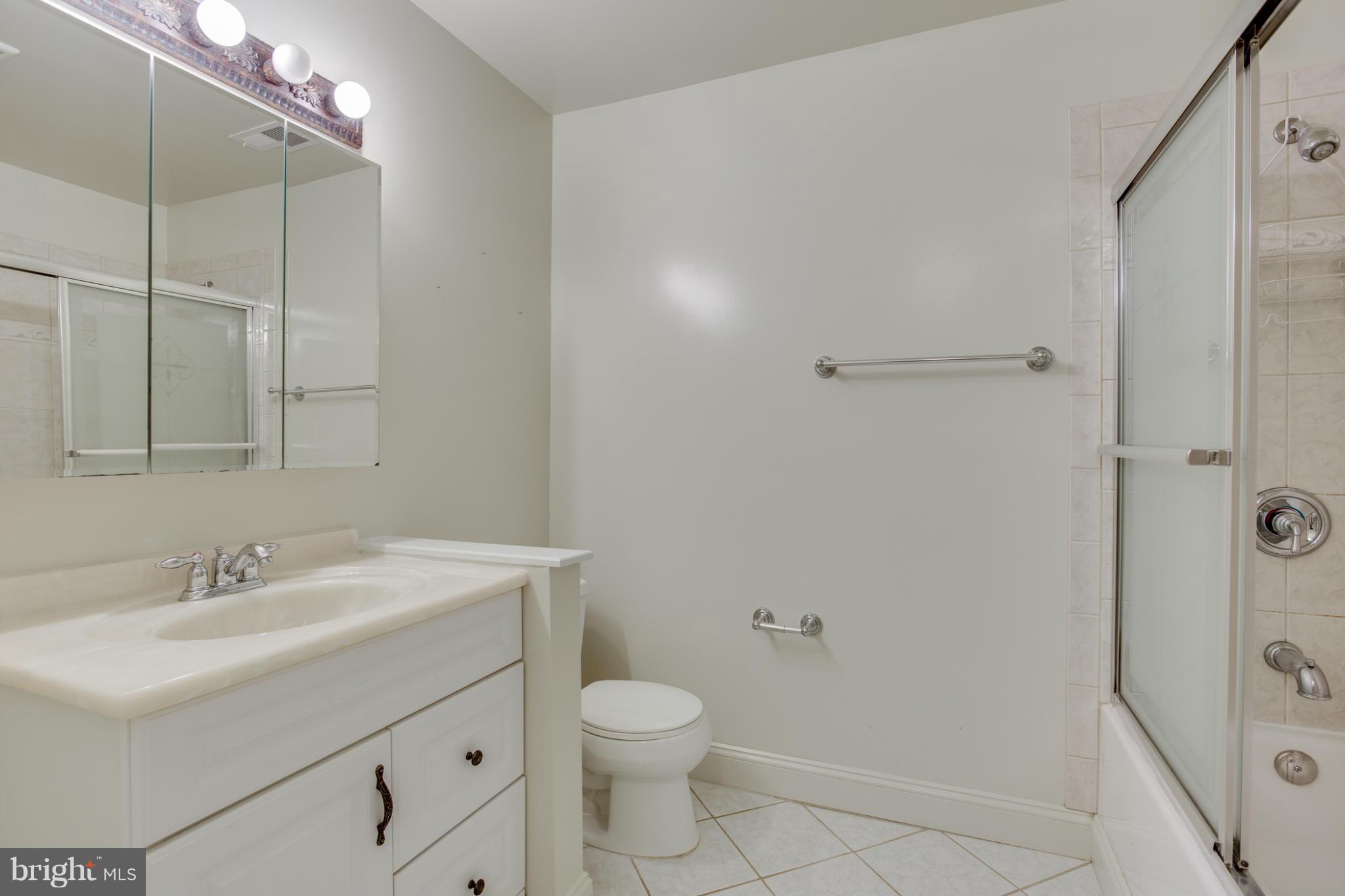 107 Twin Oaks Road Linthicum, MD 21090 - Photo 22 of 30 Bath