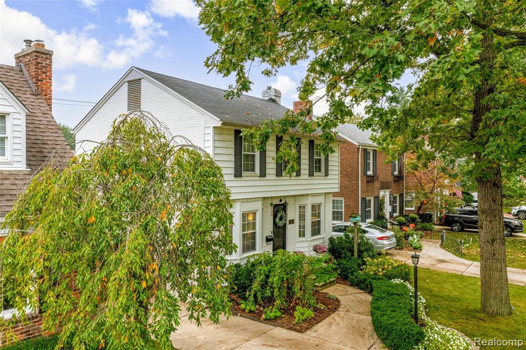 1315 Hampton Road Grosse Pointe, MI 48236 - Photo 44 of 60