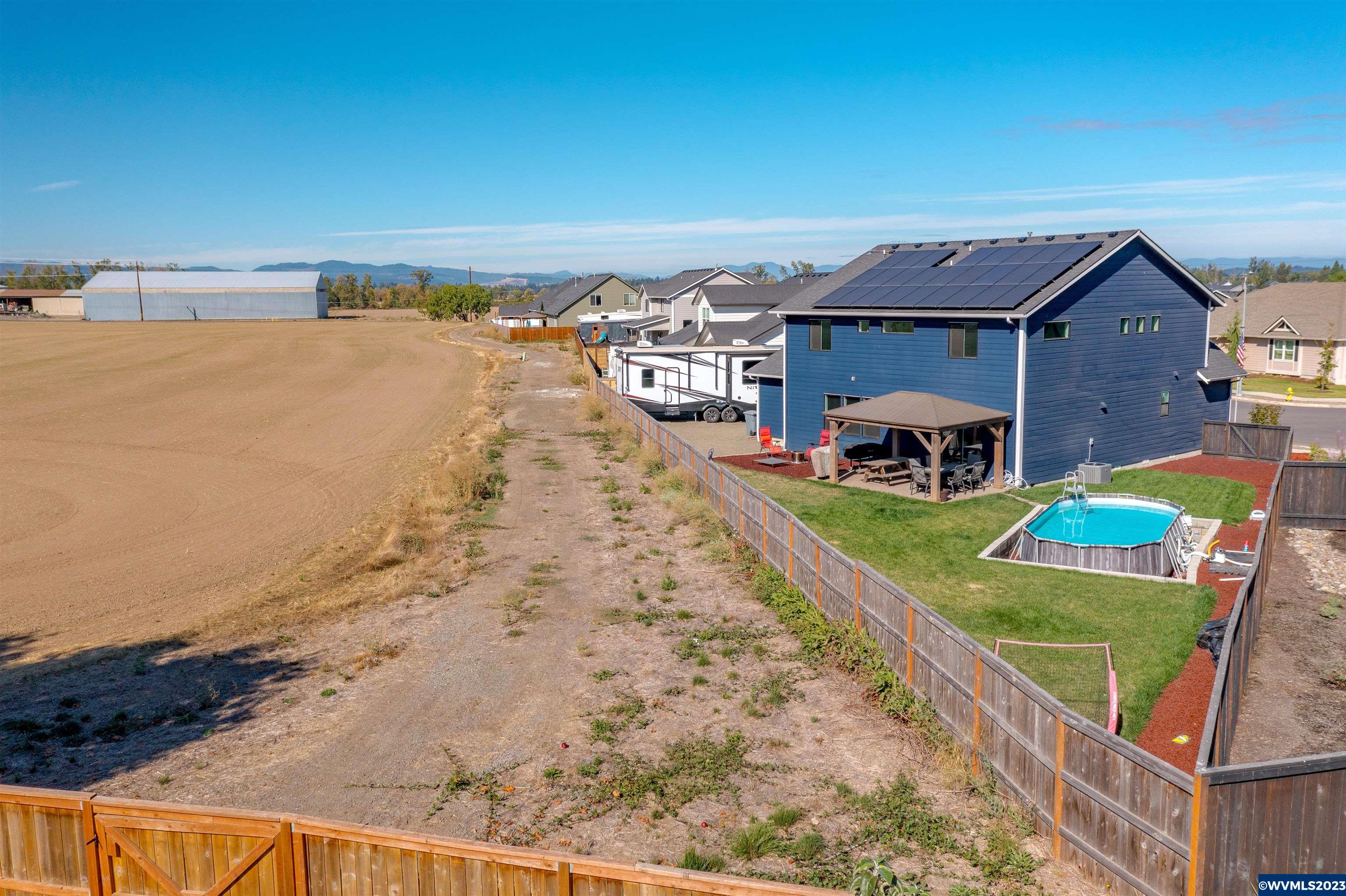 2624 River Stone Loop Northeast Albany, OR 97321 - Photo 5 of 36