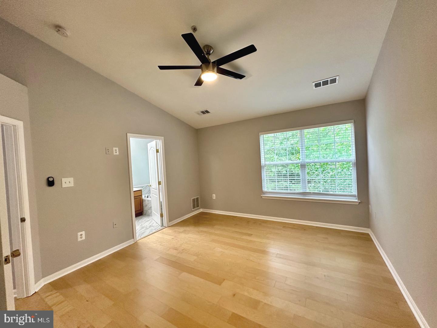 15503 Kennett Square Way Brandywine, MD 20613 - Photo 12 of 32 a view of an empty room with a window