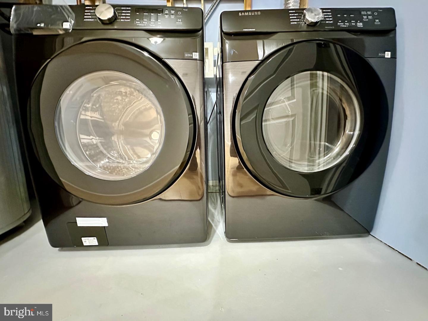 15503 Kennett Square Way Brandywine, MD 20613 - Photo 29 of 32 a utility room with dryer and washer